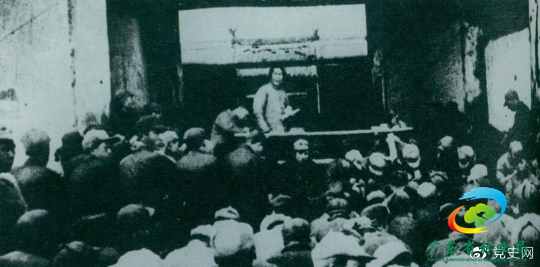 1935年12月27日，毛泽东在陕北瓦窑堡党的活动分子会议上作《论反对日本帝国主义的策略》报告。